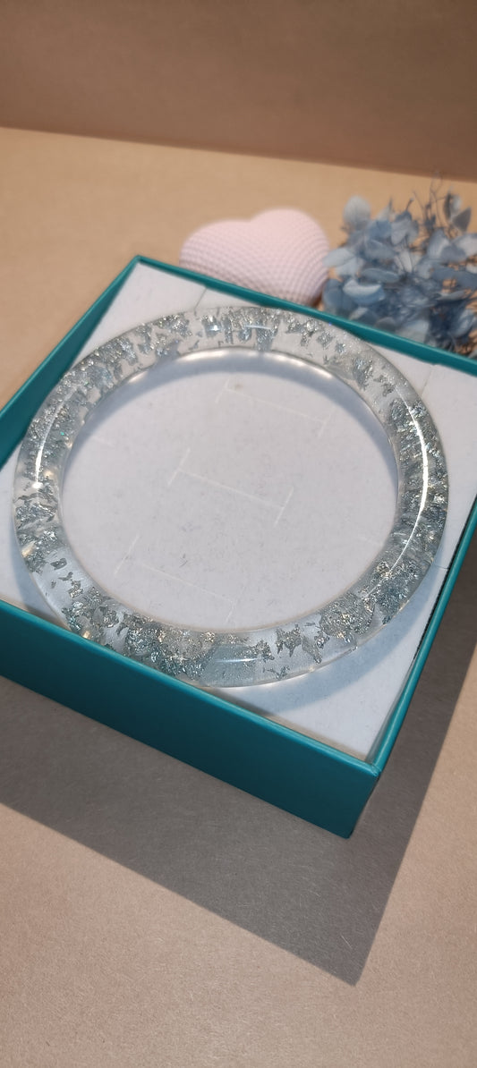 Bracciale in resina e impreziosito con fiori veri esiccati, foglia oro, argento o oro rosa